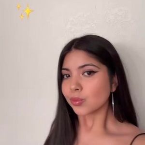 Meet your Posher, Roxana